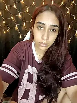 Ifeelverywet_andhot from StripChat