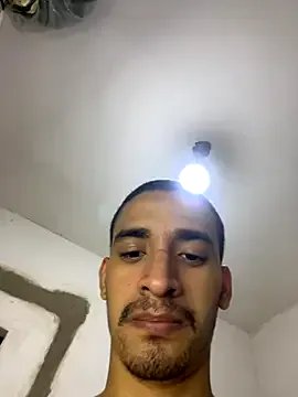 ikaro21 from StripChat