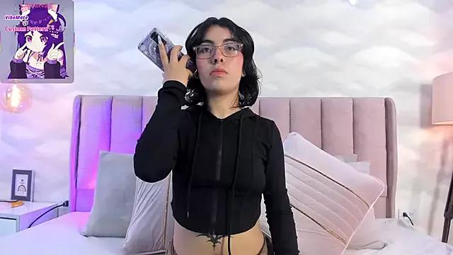 Im_Molly_Angel from StripChat