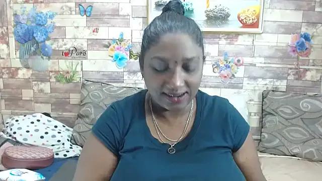 Indian_tracy from StripChat