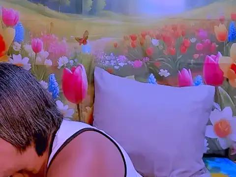 indianroxy on StripChat 