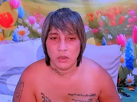 indianroxy on StripChat 