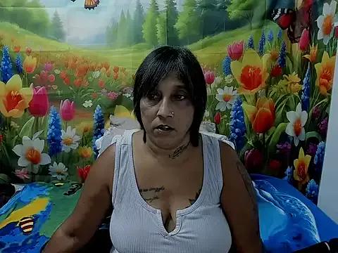 indianroxy on StripChat 
