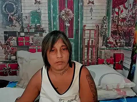 indianroxy on StripChat 