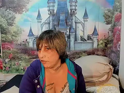 indianroxy on StripChat 