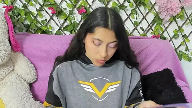 Indica_Sativa from StripChat