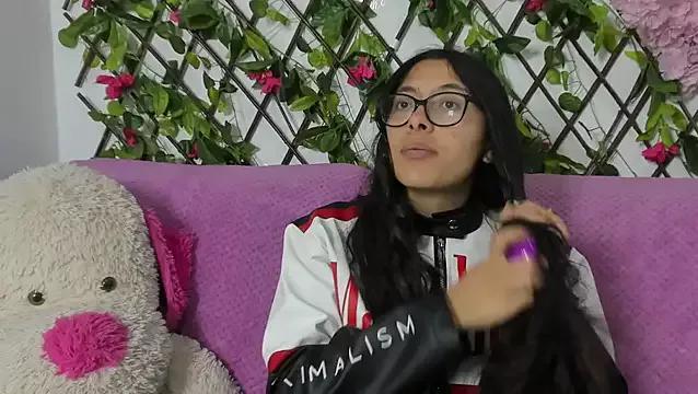 Indica_Sativa from StripChat