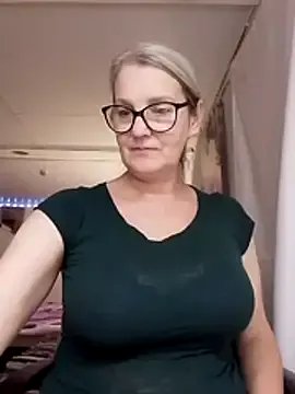 irinamaux from StripChat