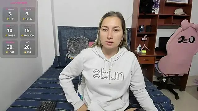 Iris_love18 on StripChat 