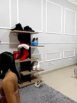 IsabellaDarrell_ts from StripChat