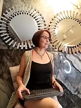 IsisBlake from StripChat