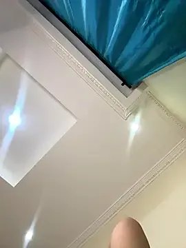 Ivelleee_ from StripChat