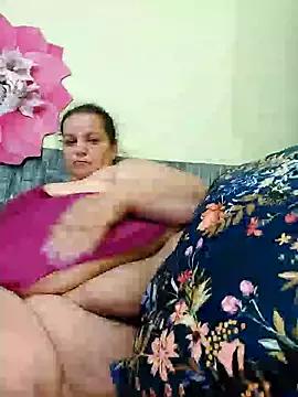 Naked Room IvettkeXXX 