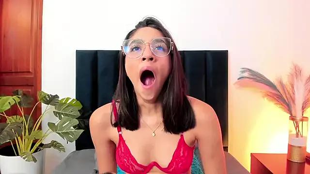 IvyJhons from StripChat