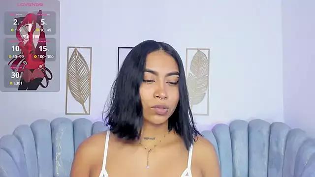 Ivyy_Moon_ from StripChat