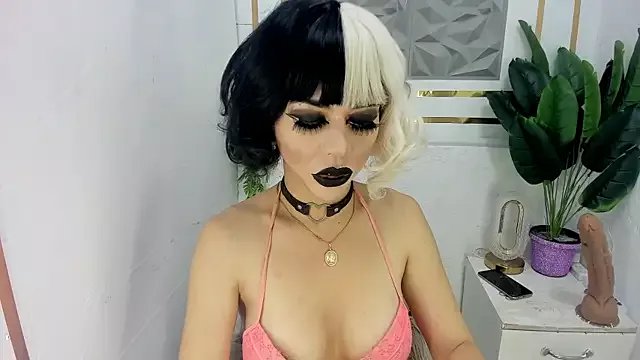 janecomander from StripChat