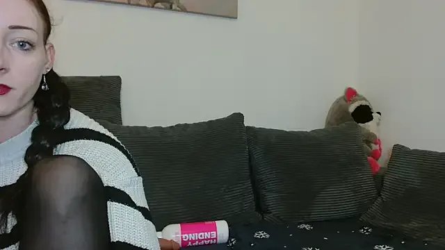 Jasmin-White from StripChat