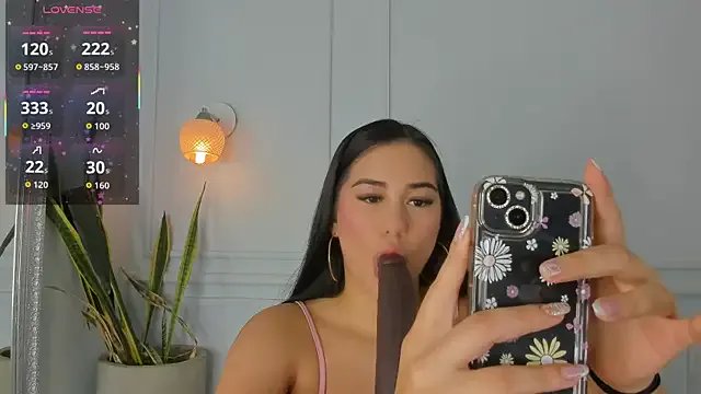 Jazmiinee from StripChat