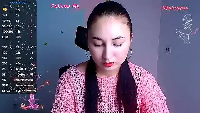 Jennifer_Blum from StripChat