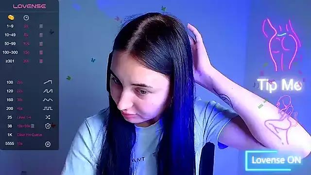 Jennifer_Blum from StripChat