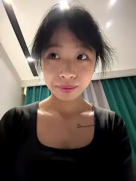 jingjing005 from StripChat