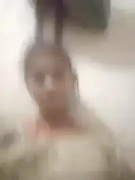 Jooli_cuty from StripChat