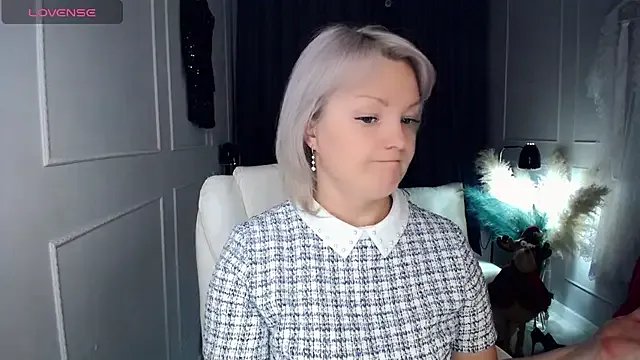 Juarnea from StripChat