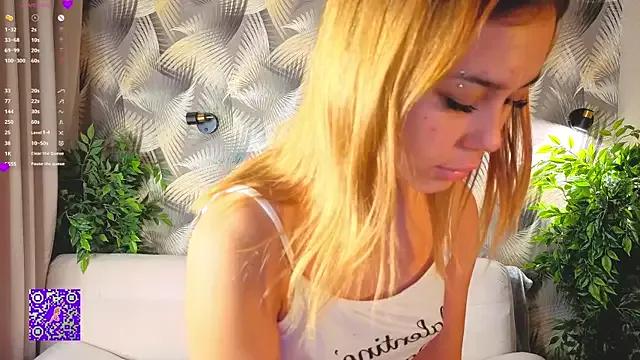 JuliannaBrice from StripChat
