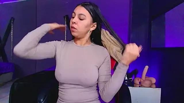Naked Room Juliet_Nasty 