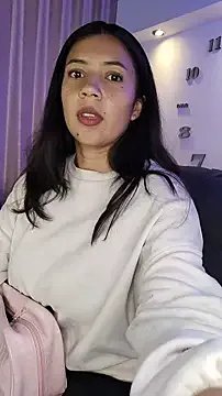 KamyGlam from StripChat