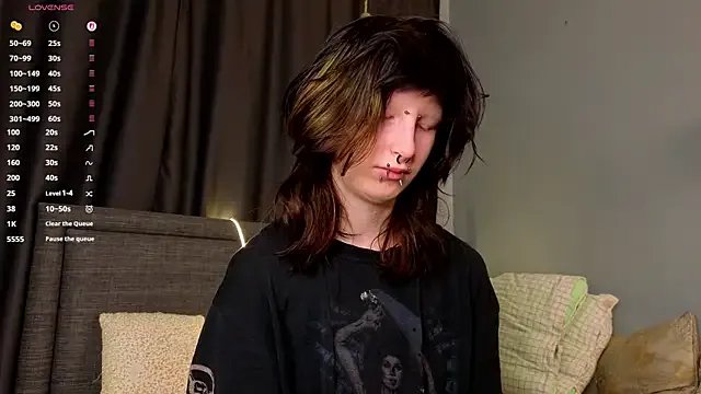 KandraCruser from StripChat