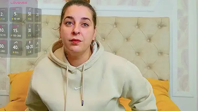 KarinaNoir from StripChat