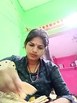 Karishma_cute from StripChat
