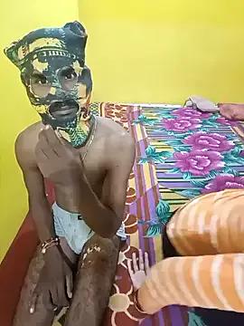 Naked Room Karisma-sexy-couple 