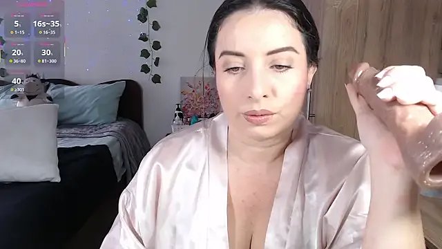 Karlinlive from StripChat