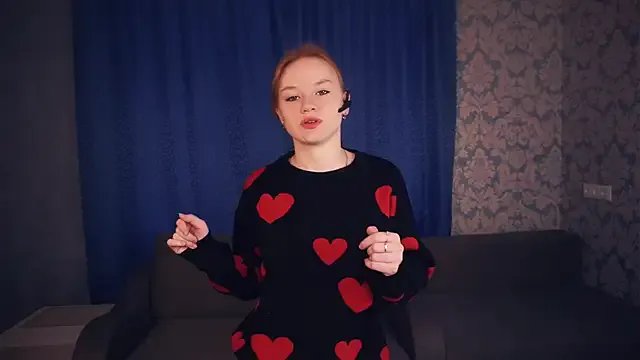 KarlynGow from StripChat