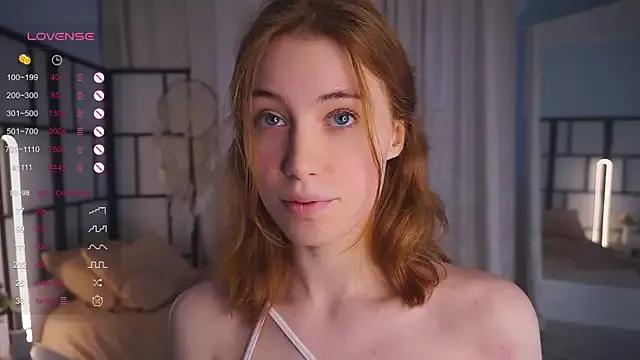 KeeleyCreswell from StripChat