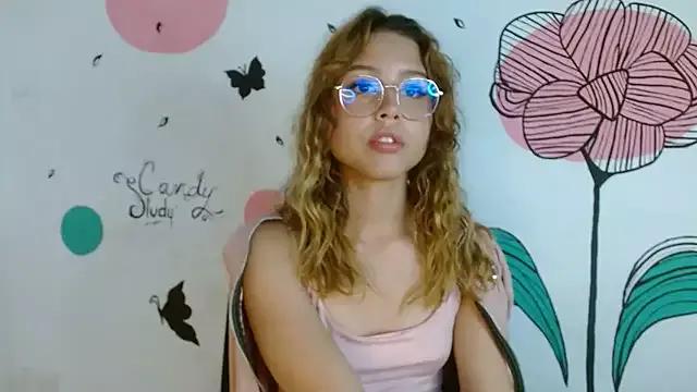 Khassia_Queen from StripChat is Freechat