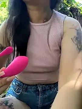 KikiXRed from StripChat