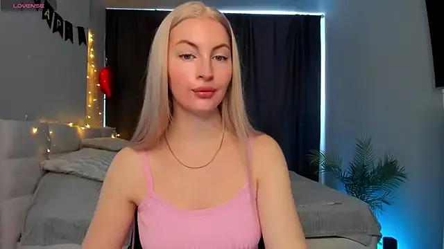 Kimmy_powell from StripChat