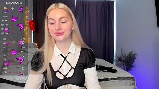 Kimmy_powell from StripChat