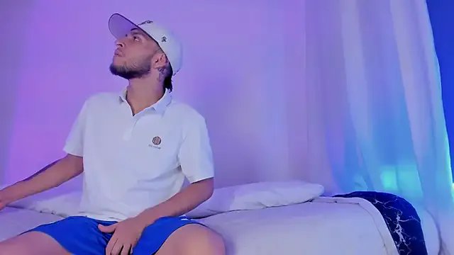 Kings_Ultimate from StripChat