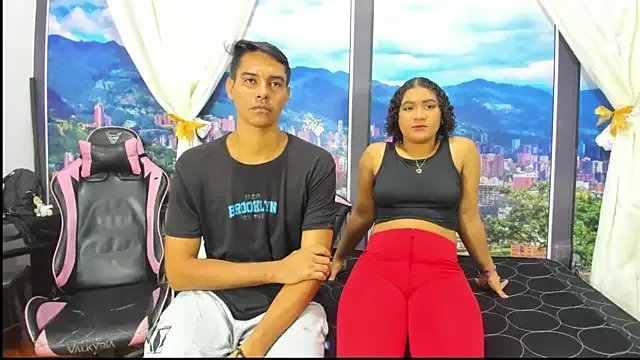 KiraFox1 from StripChat