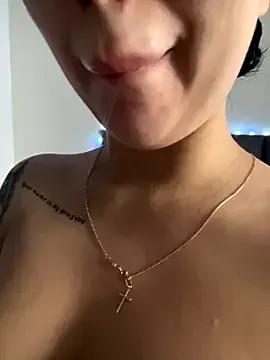 Kiss_Lissa from StripChat