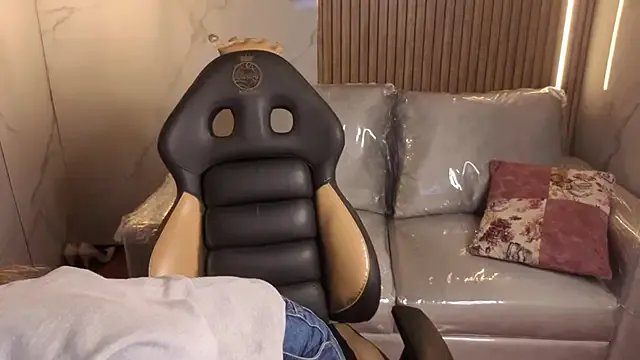 Kitten_Cam from StripChat