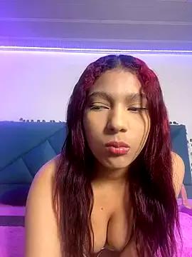 Kitten_Ivy from StripChat