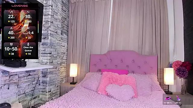 kitty_queen10 from StripChat