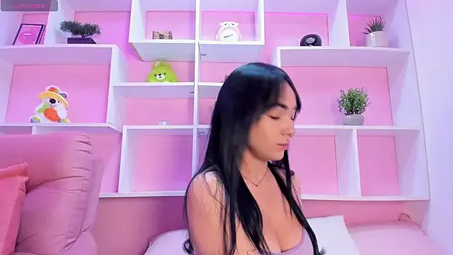 kittyMelvis from StripChat