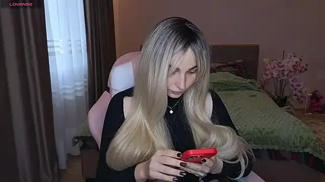 KittyYoda from StripChat