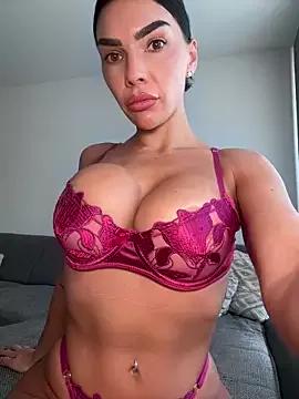 Naked Room krissiswrld- 